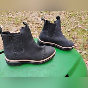 Tom's Maude Black Boots sz 5.5